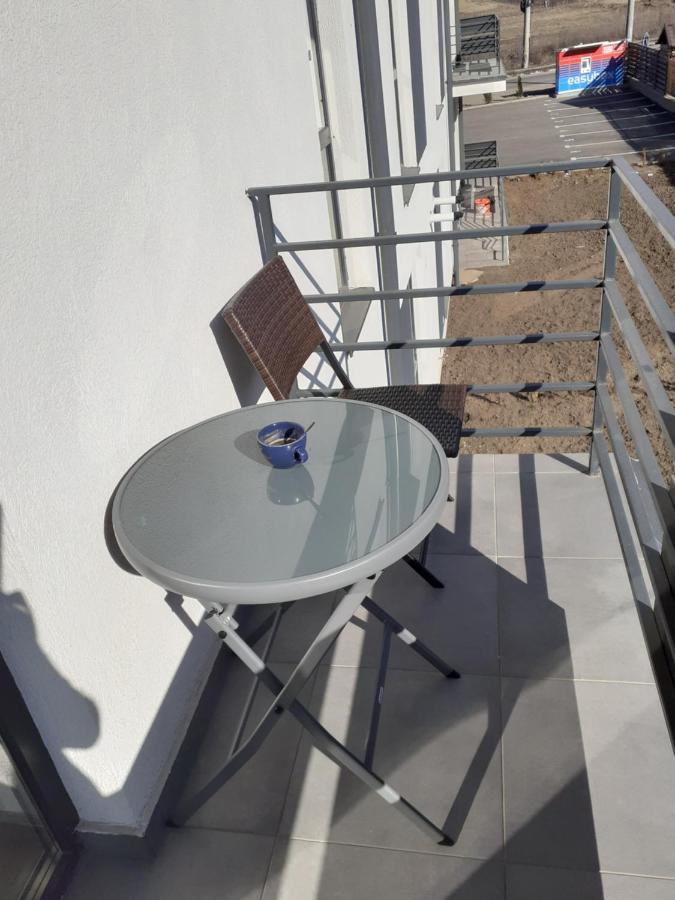 Sara Apartman Livezeni  Eksteriør billede
