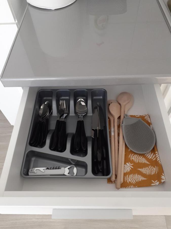 Sara Apartman Livezeni  Eksteriør billede